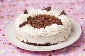 Valkosuklaa-daimkakku