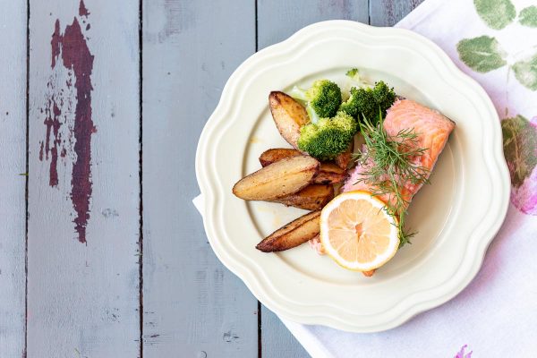 Uunilohi ja maalaisperunat