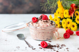 vadelmainen suklaamousse