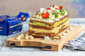 Kasvisvoileipäkakku