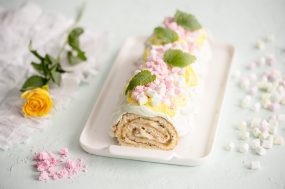 Hedelmäinen kääretorttu