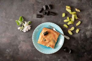 raparperi-lakritsipiirakka