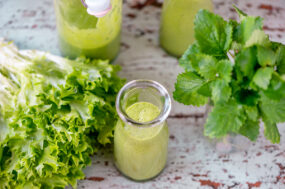 Raikas salaattismoothie