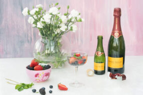 Kuohuviini-marjahyytelö