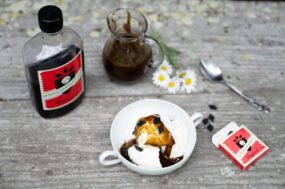 salmiakki-kinuskikastike