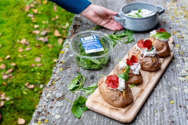 Uuniperuna jkylmäsavuhärkätäytteellä