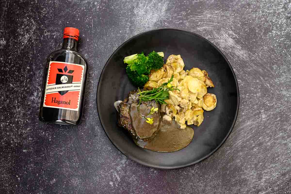 salmiakki-valkosipuliperunat