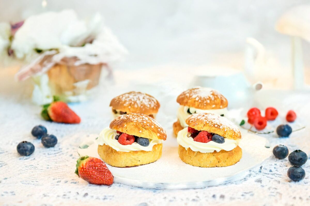 aprikoosilaskiaispullat